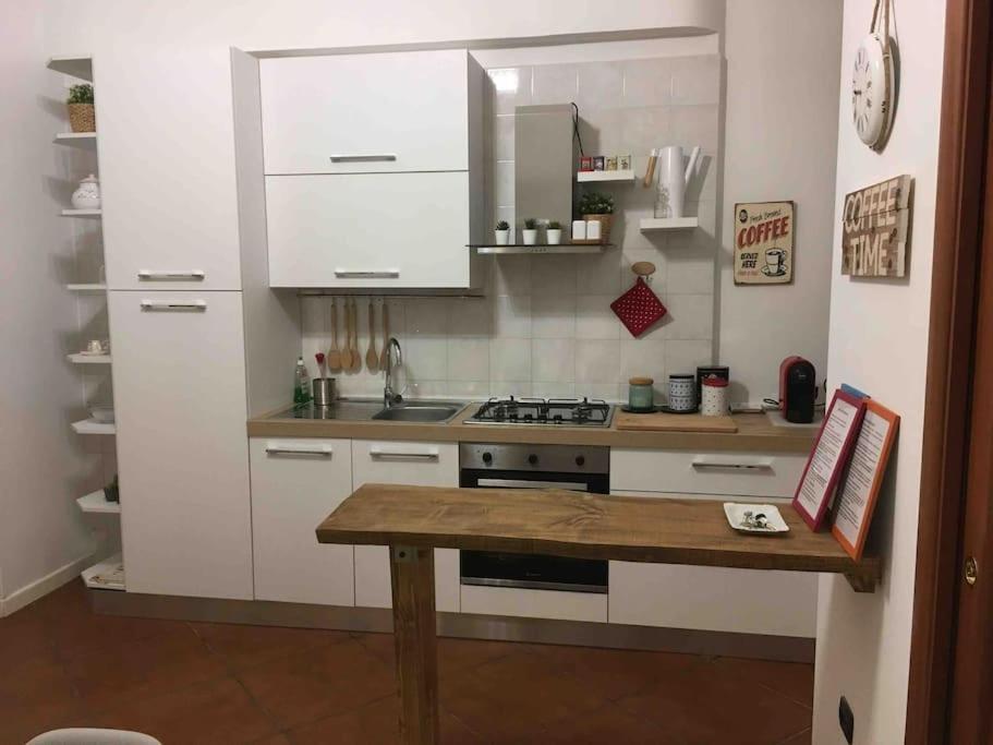 Апартаменты Casa Via Toledo. Centralissima E Vicina Al Porto Неаполь Экстерьер фото