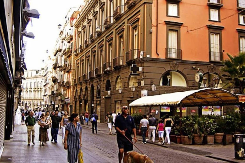 Апартаменты Casa Via Toledo. Centralissima E Vicina Al Porto Неаполь Экстерьер фото