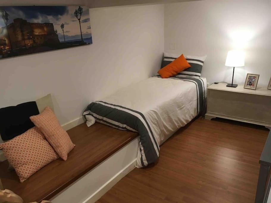 Апартаменты Casa Via Toledo. Centralissima E Vicina Al Porto Неаполь Экстерьер фото
